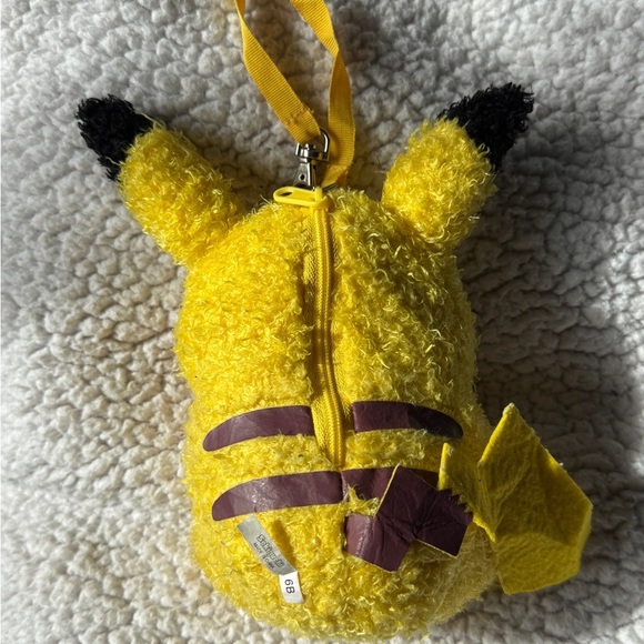 Sekiguchi Pokemon Pikachu Fluffy stuffed Yellow Pikachu Plush Keychain - Picture 6 of 9